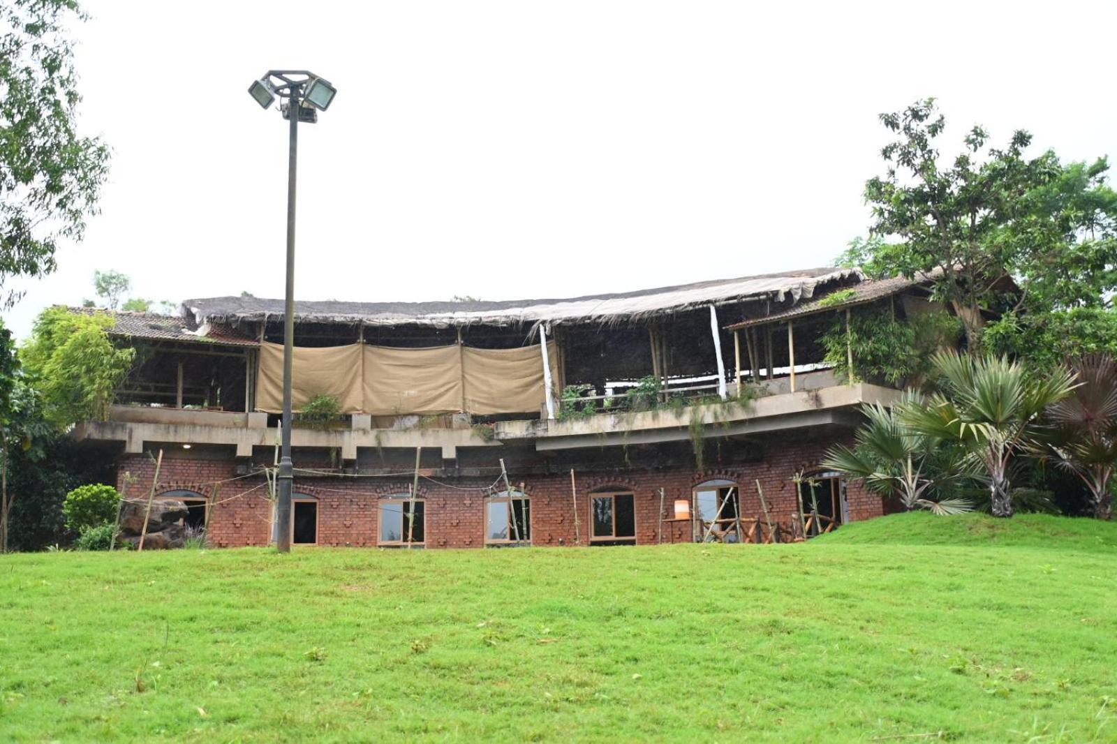 Bamboo And Bricks Resort Welhe Ngoại thất bức ảnh