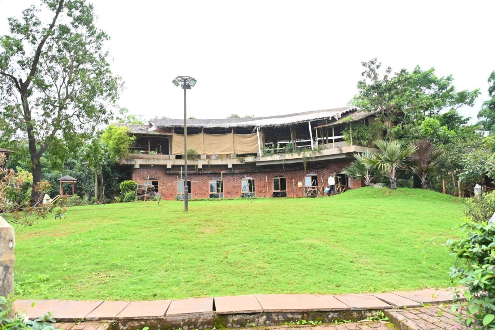Bamboo And Bricks Resort Welhe Ngoại thất bức ảnh