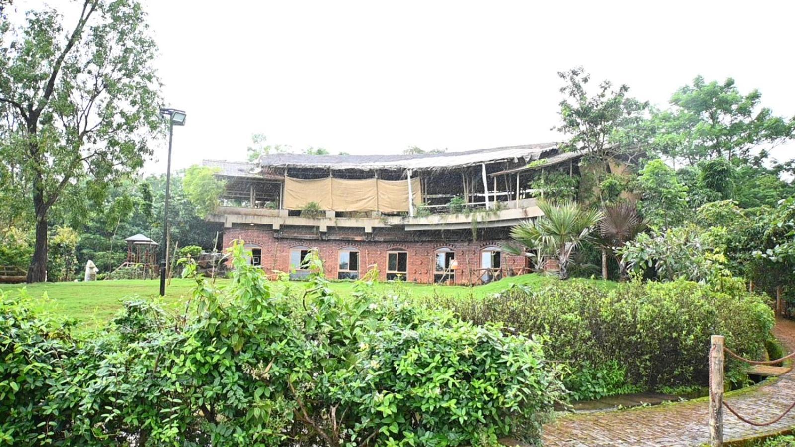 Bamboo And Bricks Resort Welhe Ngoại thất bức ảnh