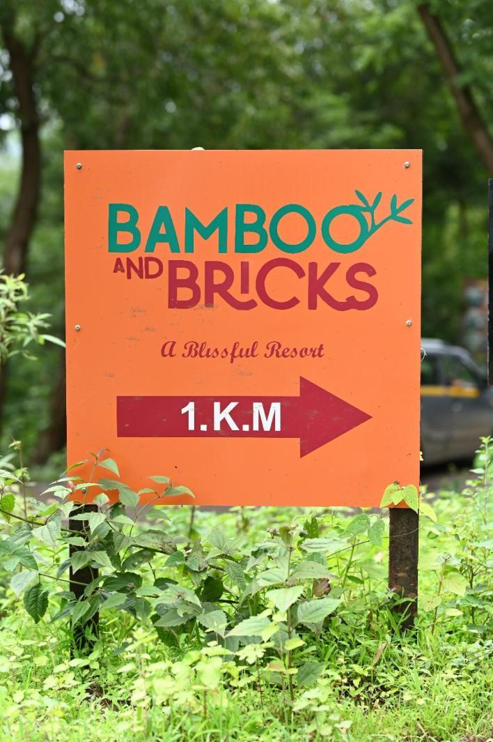 Bamboo And Bricks Resort Welhe Ngoại thất bức ảnh