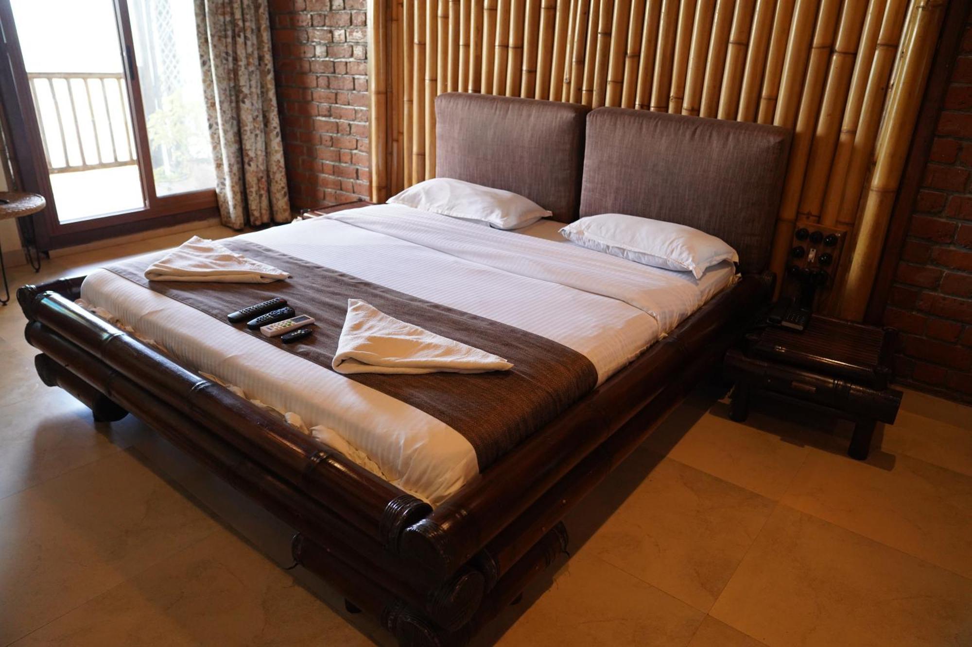 Bamboo And Bricks Resort Welhe Ngoại thất bức ảnh