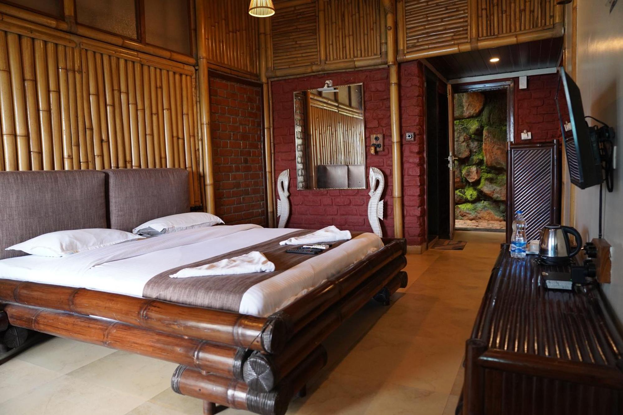 Bamboo And Bricks Resort Welhe Ngoại thất bức ảnh