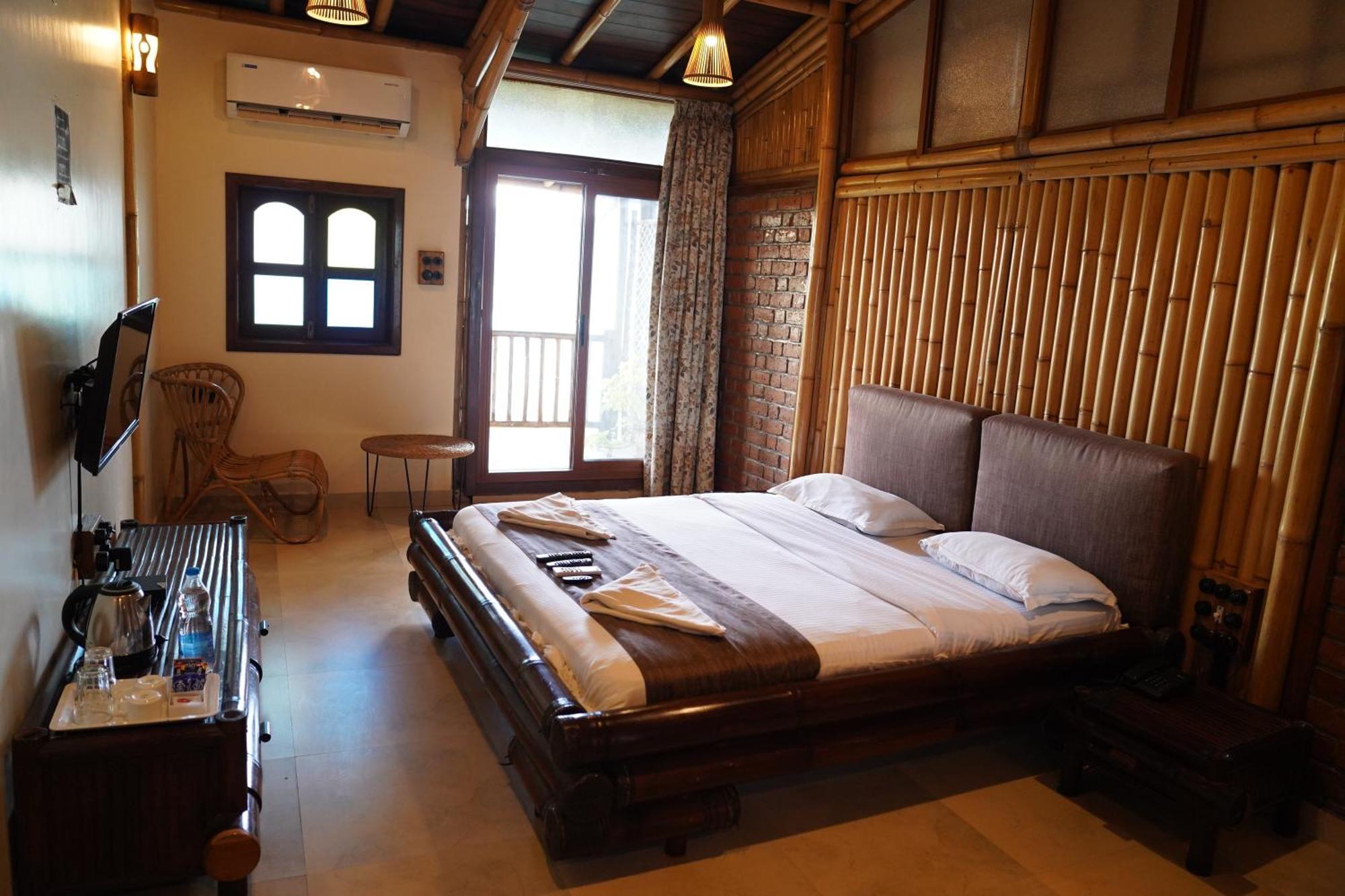 Bamboo And Bricks Resort Welhe Ngoại thất bức ảnh