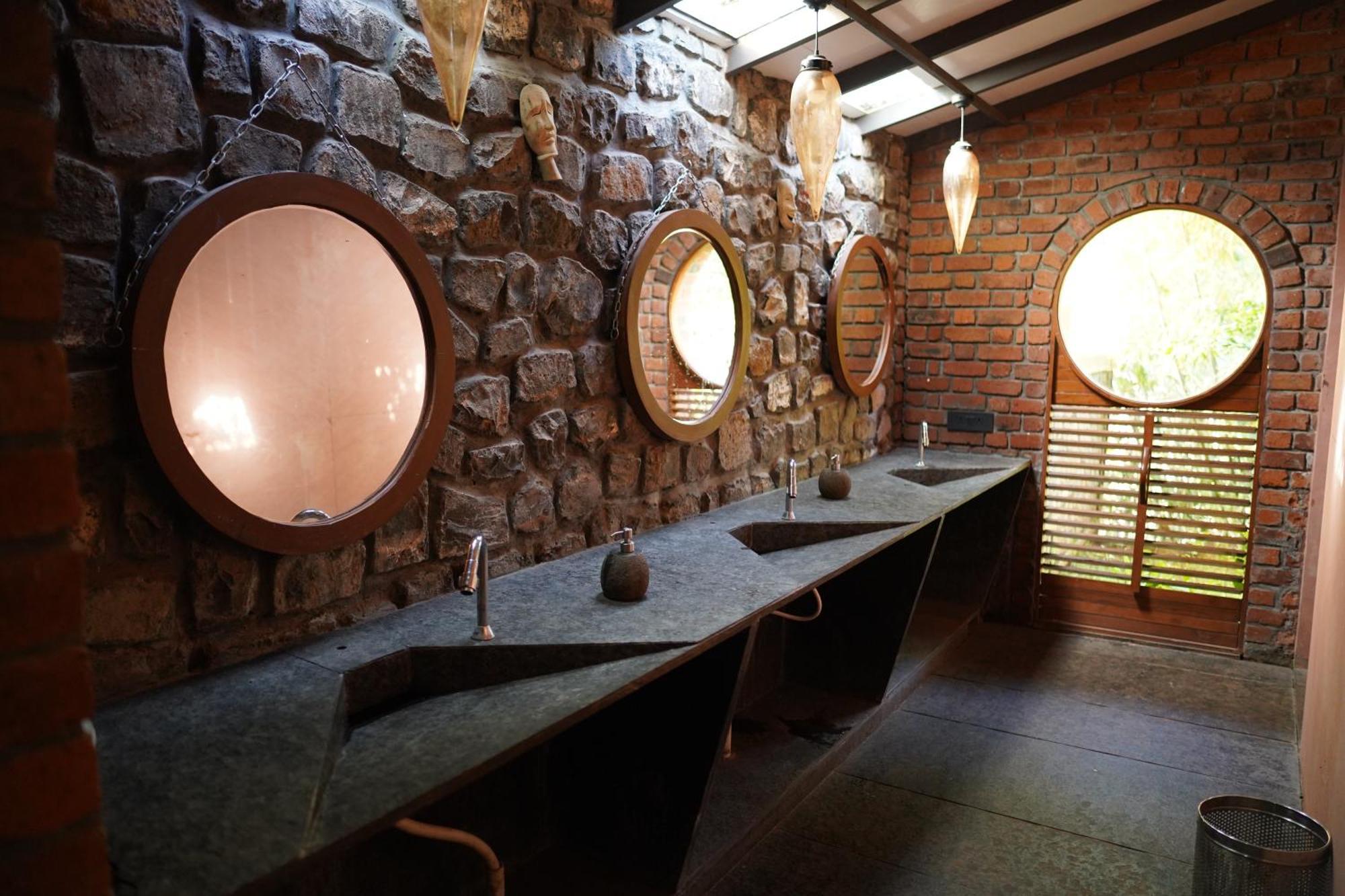 Bamboo And Bricks Resort Welhe Ngoại thất bức ảnh